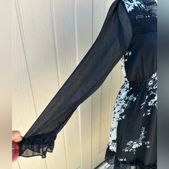 miu miu black and white dress Miu Miu Black/White Gingham Bow Dress Size 8  Mine & Yours